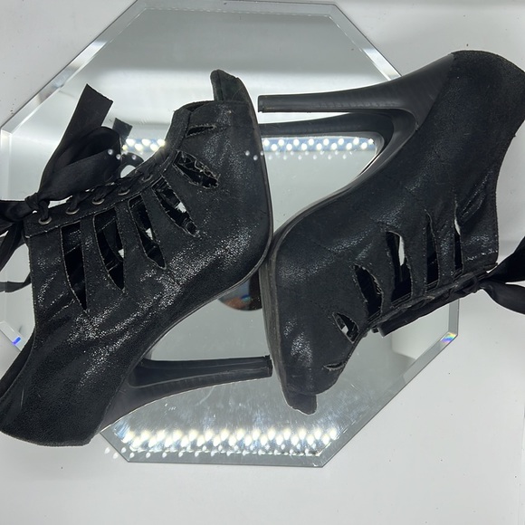 Sexy Lace-Up Cut out Peep Toe Little Black High Heels - Picture 9 of 10